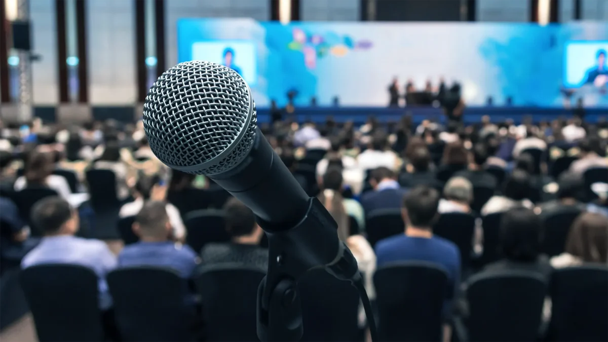 Microphone